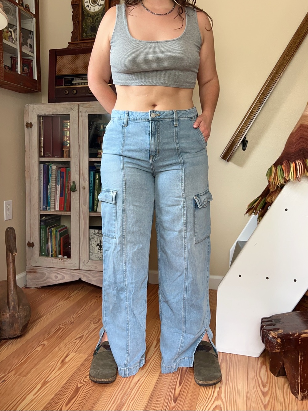 Time & Tru Light Wash Wide Leg Cargo Jeans Ankle Slit Skater Denim Pants Size 10 - Picture 6 of 9